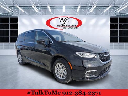 New 2026 Chrysler Pacifica Select FWD image 1