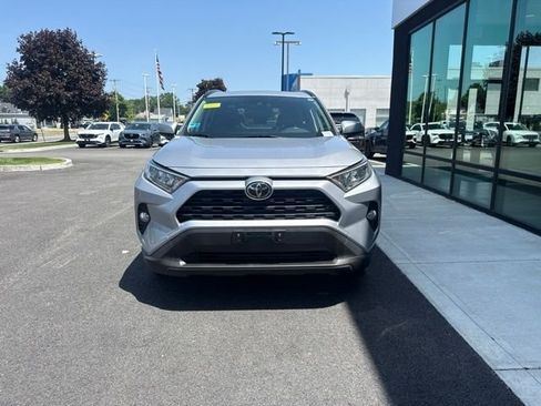 Used 2019 Toyota RAV4 XLE w/ Convenience Package AWD/4WD image 7