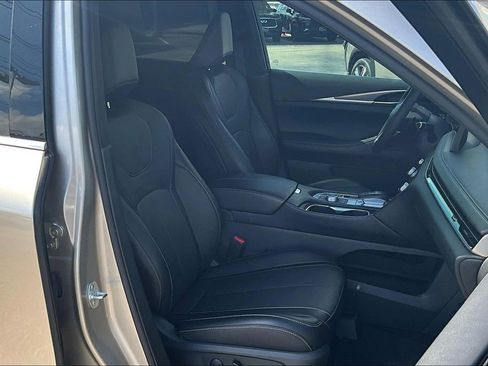 Certified 2023 INFINITI QX60 Luxe w/ Cargo Package image 12