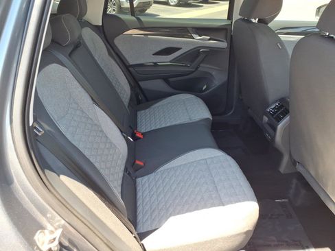 Certified 2025 Volkswagen Tiguan S FWD image 13