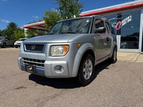 Used 2004 Honda Element LX image 1