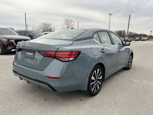 Used 2025 Nissan Sentra SV w/ SV Premium Package image 6