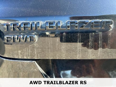 Used 2021 Chevrolet TrailBlazer RS w/ Sun and Liftgate Package image 4