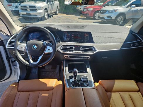 Used 2022 BMW X7 xDrive40i w/ Premium Package AWD/4WD image 28