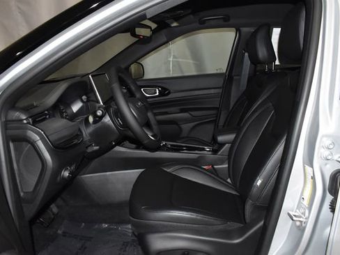 New 2026 Jeep Compass Limited image 10