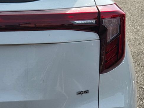 Used 2024 Kia Seltos SX AWD/4WD image 34
