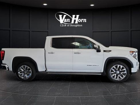 Used 2023 GMC Sierra 1500 Denali w/ Denali Reserve Package AWD/4WD image 8