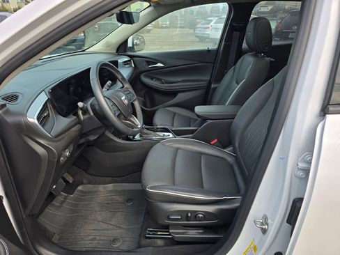 Used 2024 Buick Encore GX Avenir w/ Avenir Technology Package image 21