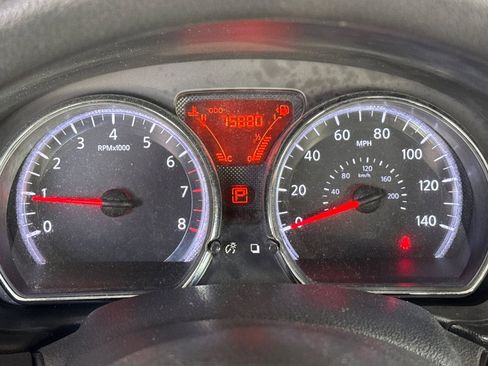 Used 2013 Nissan Versa SV image 19