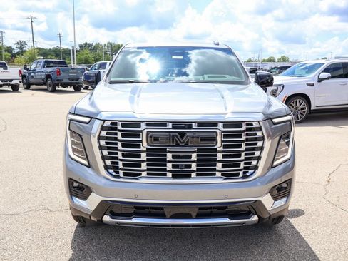 New 2026 GMC Yukon XL Denali w/ Sun & Power Step Package AWD/4WD image 36