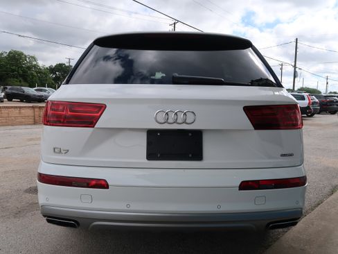Used 2018 Audi Q7 2.0T Premium Plus AWD/4WD image 10