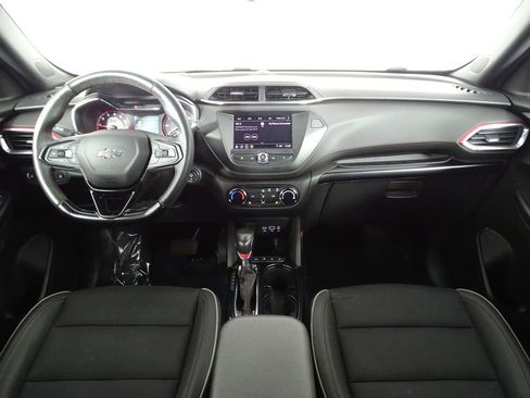 Used 2022 Chevrolet TrailBlazer RS image 29