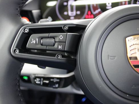 New 2026 Porsche Cayenne S image 28