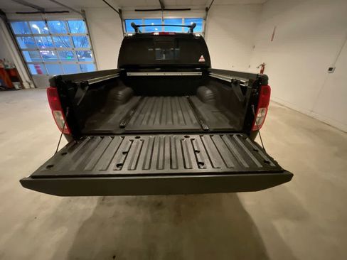 Used 2017 Nissan Frontier PRO-4X w/ Pro-4x Luxury Package image 24