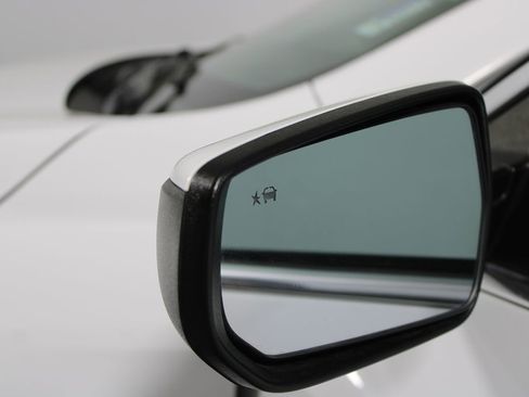 Used 2020 Chevrolet Malibu LS w/ Driver Confidence Package II image 39