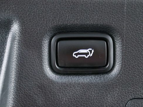 Used 2020 Hyundai Santa Fe SEL FWD image 31