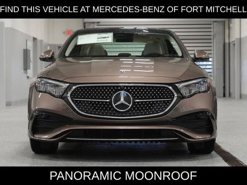 New 2026 Mercedes-Benz E 350 4MATIC Sedan image 4