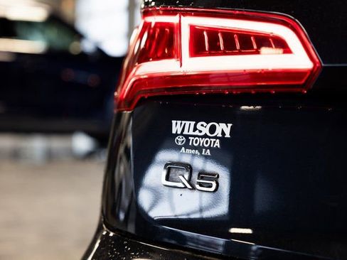 Used 2019 Audi Q5 Prestige w/ Prestige Package image 7