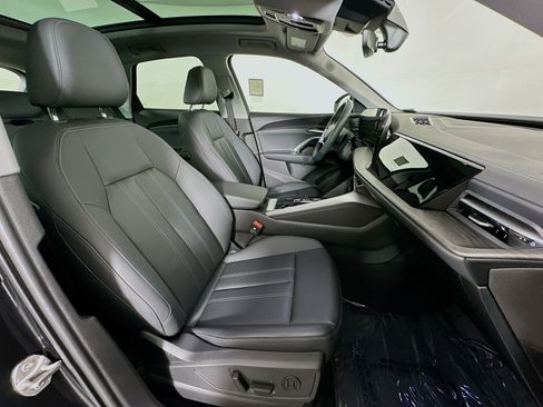 Used 2025 Audi Q5 Premium w/ Premium Plus AWD/4WD image 8