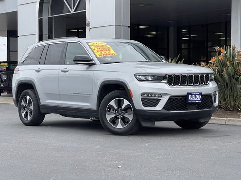 Used 2024 Jeep Grand Cherokee Limited 4xe AWD/4WD image 2