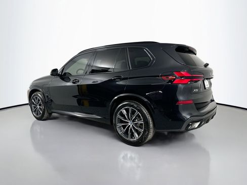 New 2026 BMW X5 xDrive50e image 7