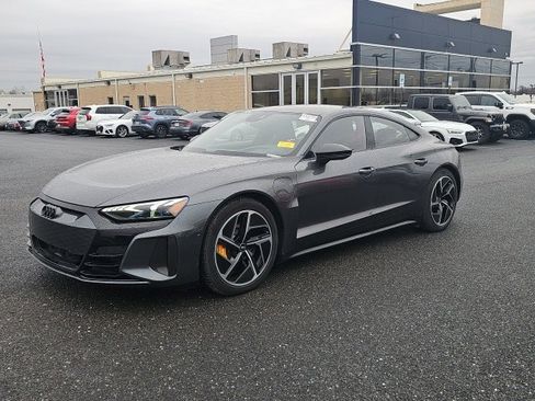 Used 2023 Audi RS e-tron GT w/ Carbon Performance Package image 15