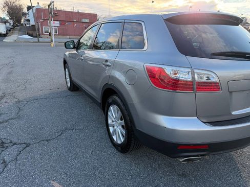 Used 2010 MAZDA CX-9 Touring image 3