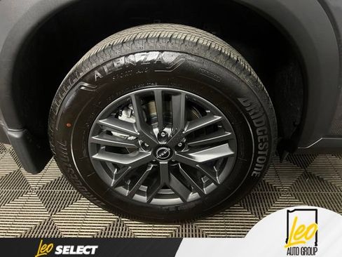 Used 2025 Nissan Rogue S FWD image 21