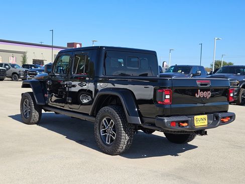 New 2026 Jeep Gladiator Mojave image 5