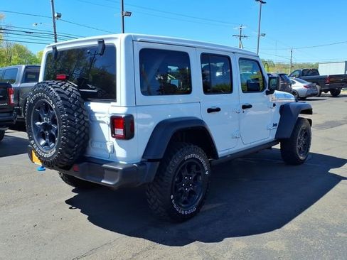 Certified 2023 Jeep Wrangler Unlimited w/ Sun & Screen Package AWD/4WD image 8