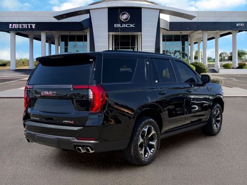Used 2025 GMC Yukon AT4 Ultimate AWD/4WD image 3