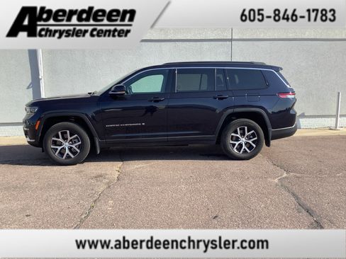 Used 2024 Jeep Grand Cherokee L Limited w/ Trailer Tow Package AWD/4WD image 1