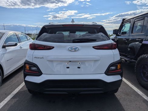 Used 2021 Hyundai Kona SEL Plus w/ Cargo Package FWD image 5