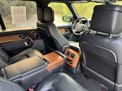 Used 2022 Land Rover Range Rover Autobiography image 17