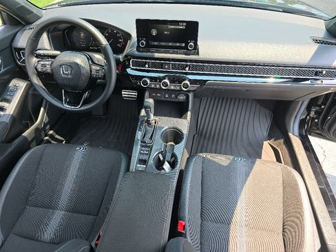 Used 2025 Honda Civic Sport image 17