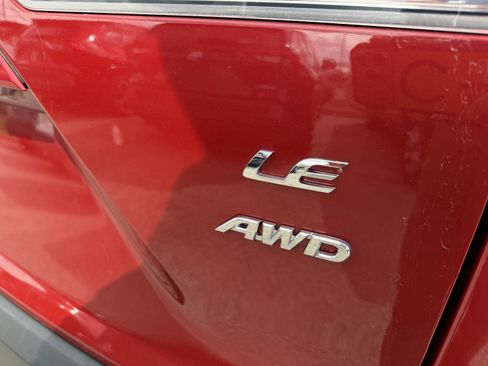 Used 2023 Toyota Corolla Cross LE w/ Moonroof Package image 8