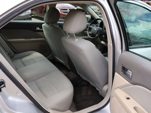 Used 2012 Ford Fusion S FWD image 26