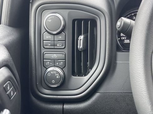 New 2026 GMC Sierra 1500 Pro w/ Graphite Edition AWD/4WD image 17