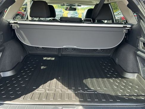 Used 2025 Subaru Outback Premium image 23