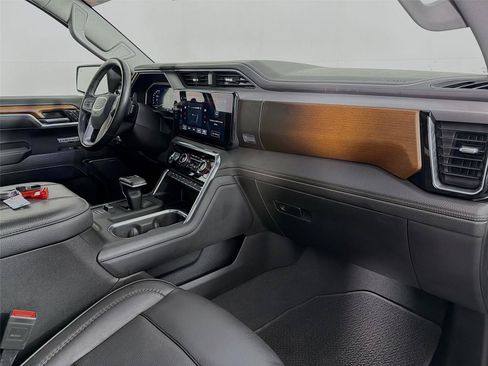 Used 2023 GMC Sierra 1500 Denali w/ Denali Reserve Package AWD/4WD image 32
