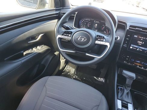 Used 2024 Hyundai Santa Cruz SEL image 9