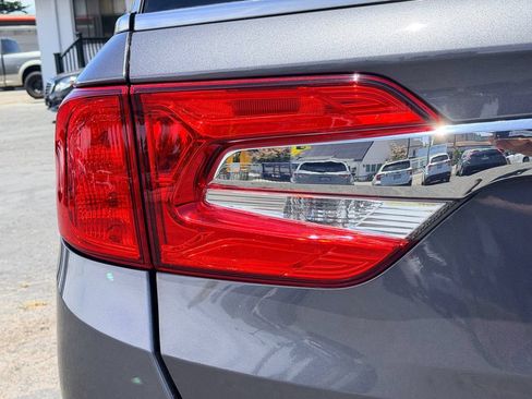 Used 2019 Honda Odyssey EX image 10