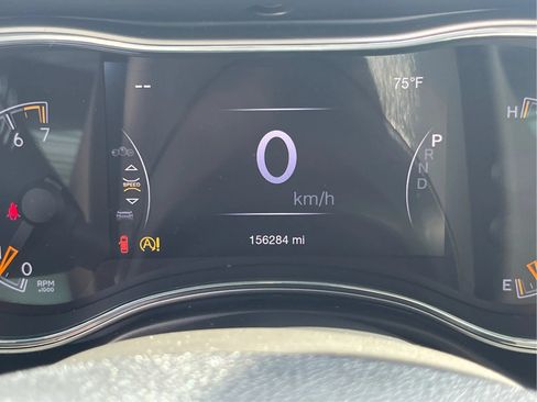 Used 2018 Jeep Grand Cherokee Laredo RWD image 17