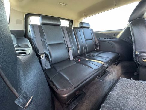 Used 2013 Chevrolet Suburban LTZ image 37