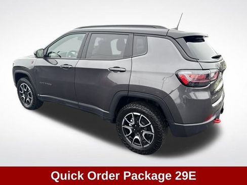 Used 2024 Jeep Compass Trailhawk w/ Trailhawk Elite Group image 3