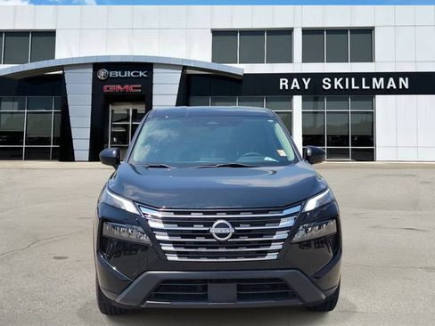 Used 2024 Nissan Rogue SV FWD image 2