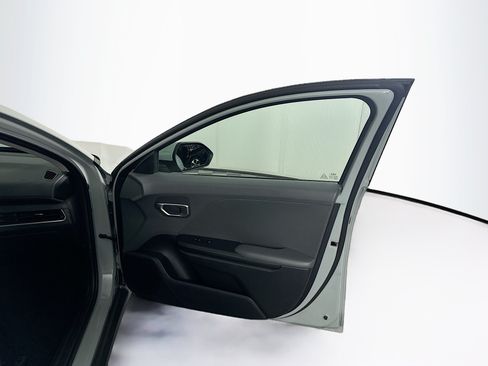Used 2025 Kia K4 FWD image 30
