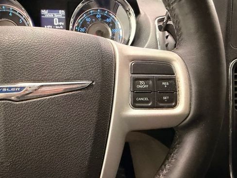 Used 2015 Chrysler Town & Country Touring-L w/ Driver Convenience Group FWD image 30