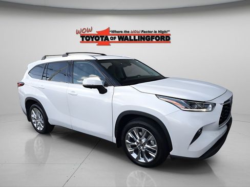 Used 2023 Toyota Highlander Limited AWD/4WD image 14