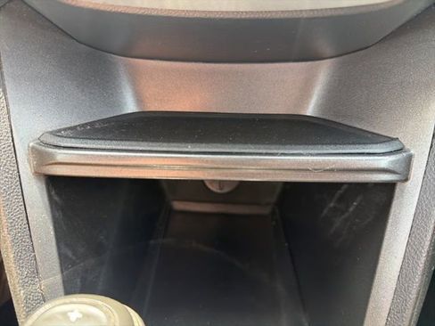 Used 2017 Chevrolet Equinox Premier w/ Enhanced Convenience Package FWD image 28